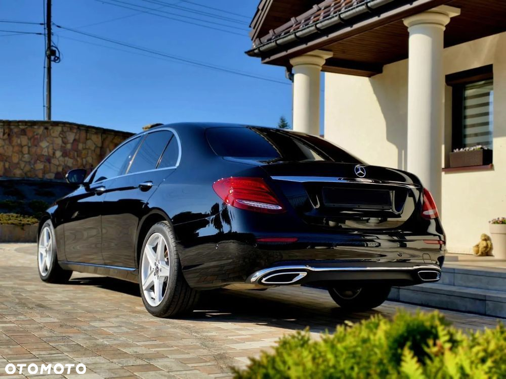Mercedes-Benz Klasa E 220 d 9G-TRONIC - 11