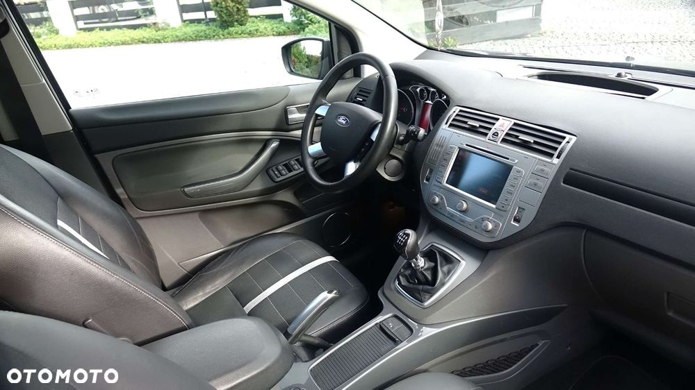 Ford Kuga - 7