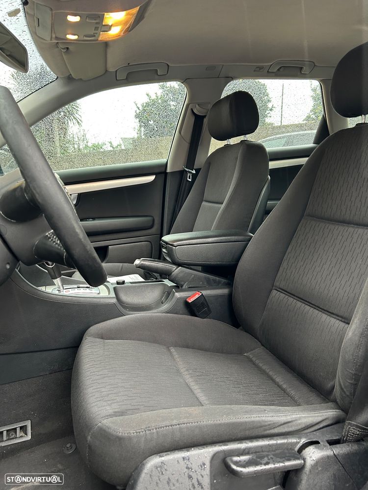 Audi A4 Avant 2.0 TDI multitronic - 9