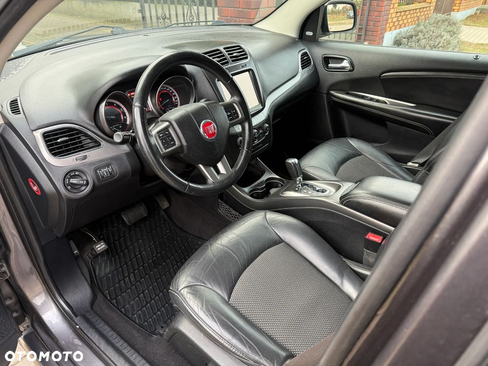 Fiat Freemont 2.0 Multijet Cross AWD - 17