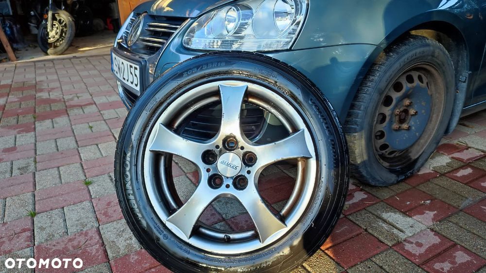 Volkswagen Jetta 1.6 FSI Trendline - 12