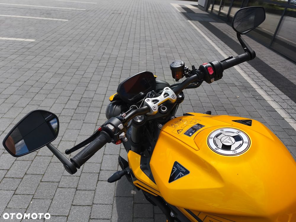 Triumph Street Triple - 5