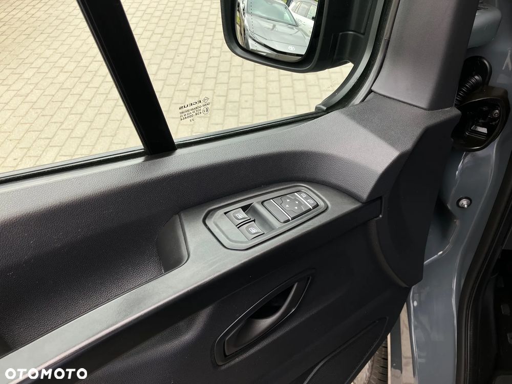 Nissan Primastar - 29