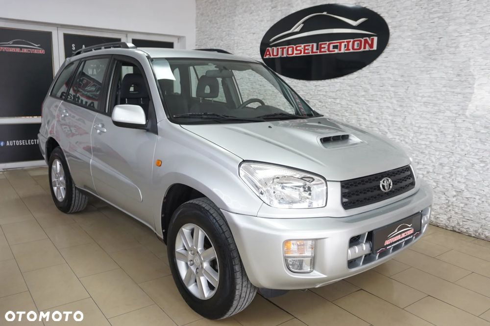 Toyota RAV4 D-4D 4x4 - 7