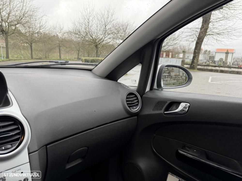 Opel Corsa Van 1.3 CDTi 75cv - 22