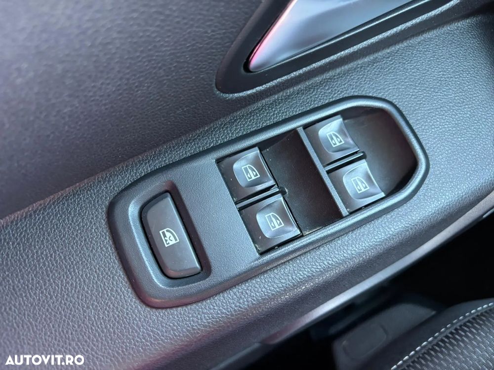 Dacia Duster 1.5 Blue dCi 4WD Prestige - 30