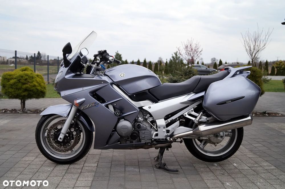 Yamaha FJR - 7