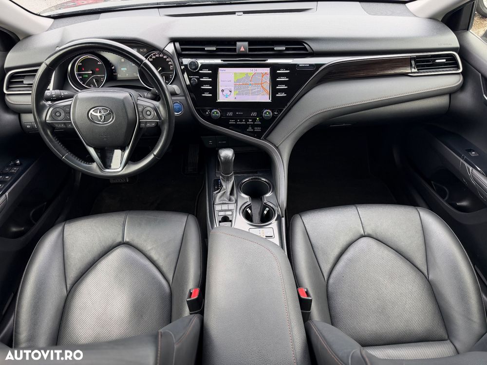 Toyota Camry 2.5 Dynamic - 7