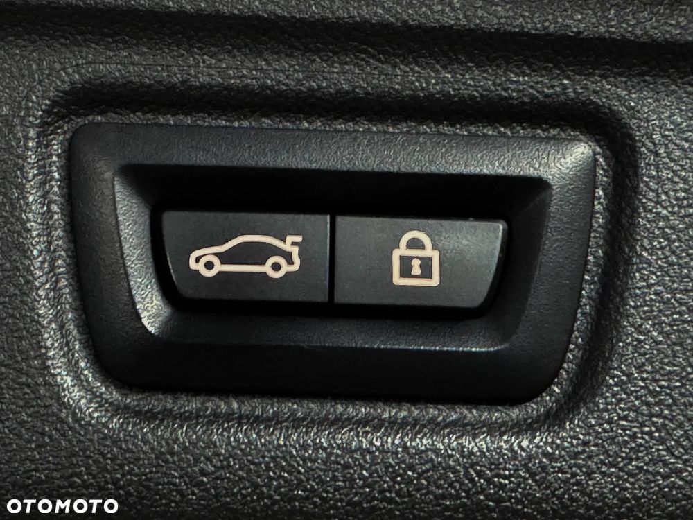 BMW Seria 3 320d Touring xDrive M Sport - 18