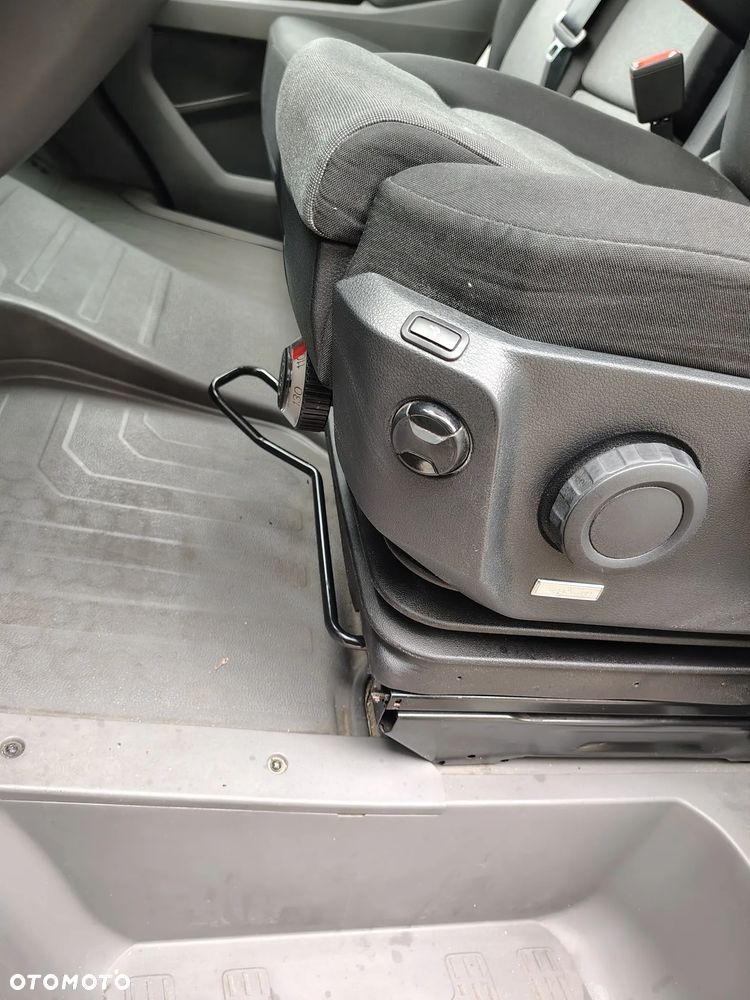 Volkswagen CRAFTER - 16