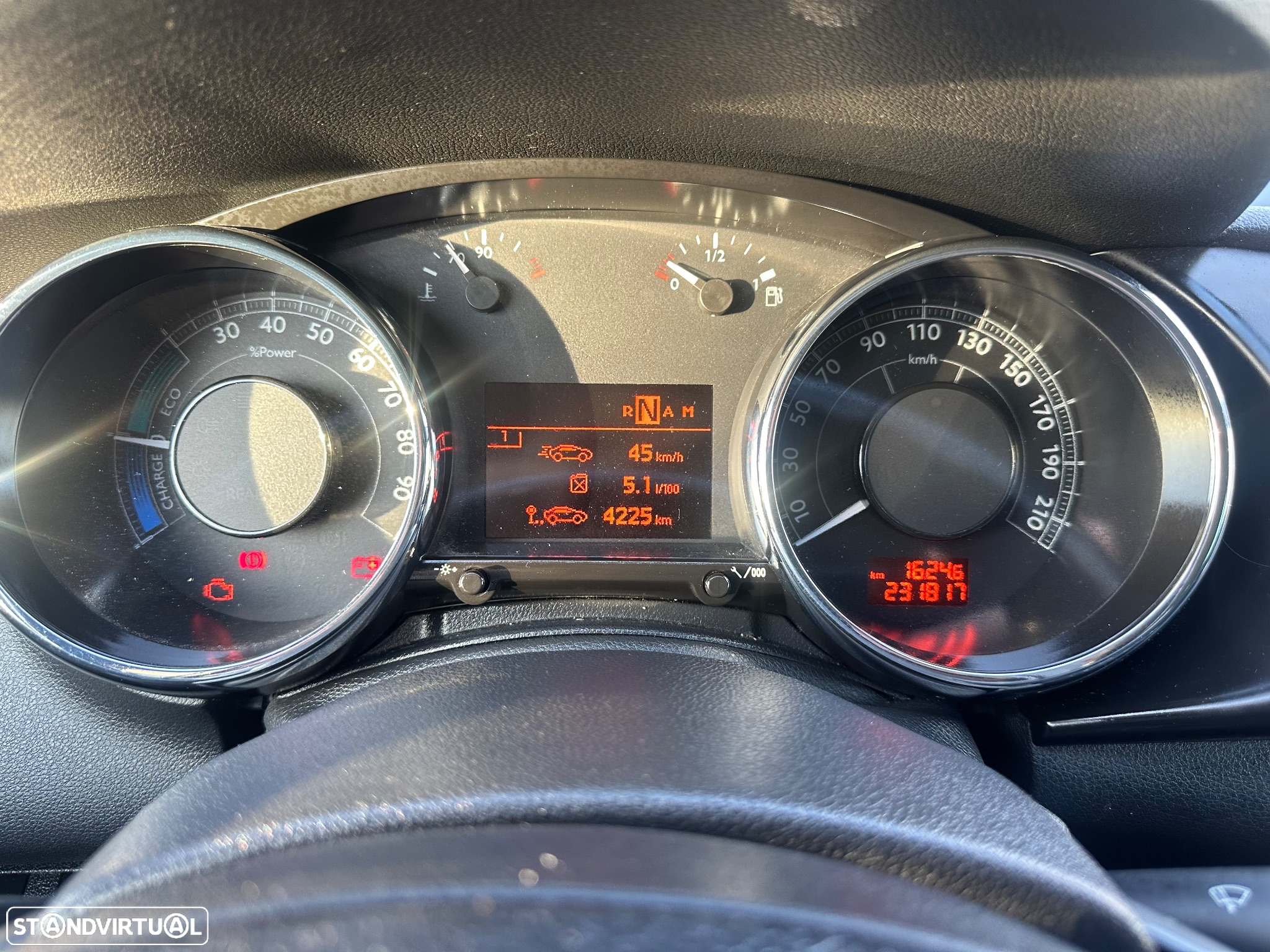 Peugeot 3008 2.0 HDi Hybrid4 99g - 30