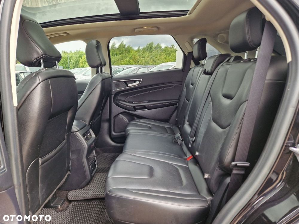 Ford Edge - 8