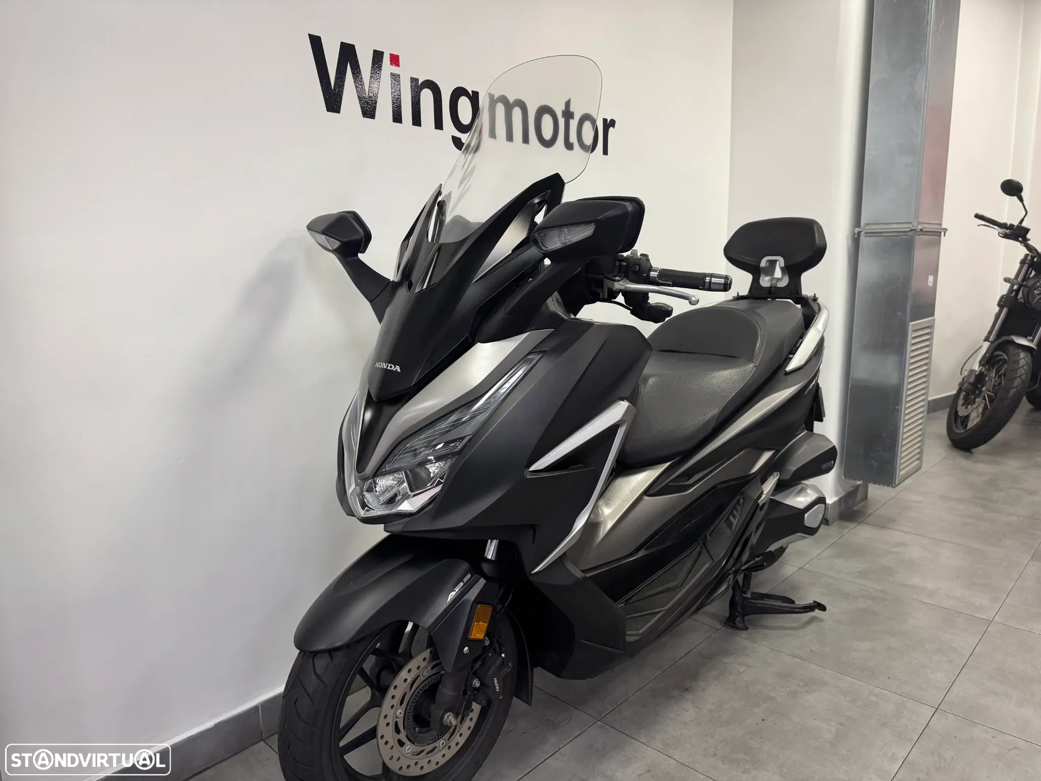 Honda Forza 350 - 5