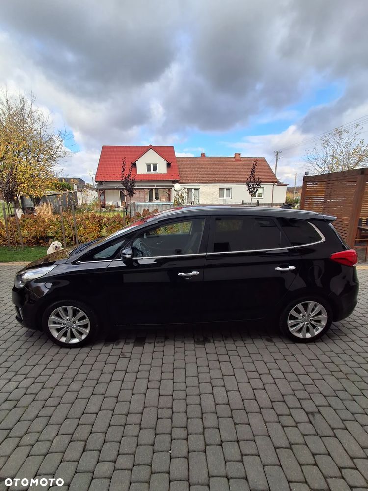 Kia Carens 2016 photo 5