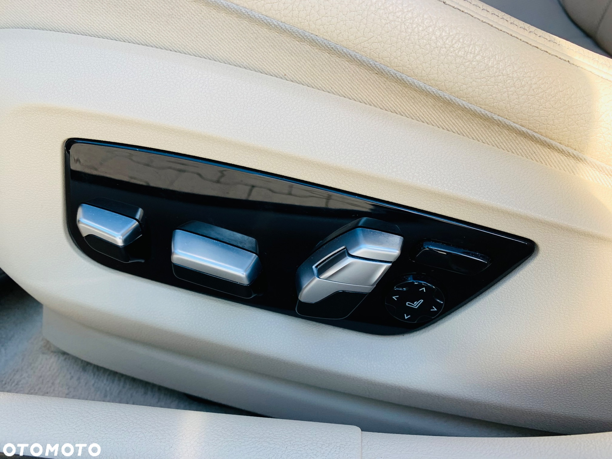 BMW Seria 5 530i GPF xDrive Luxury Line - 39
