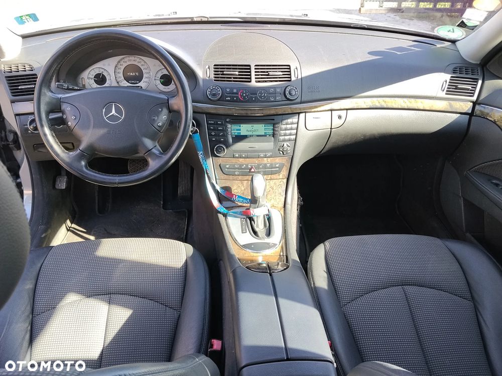 Mercedes-Benz Klasa E 280 CDI Avantgarde DPF - 21