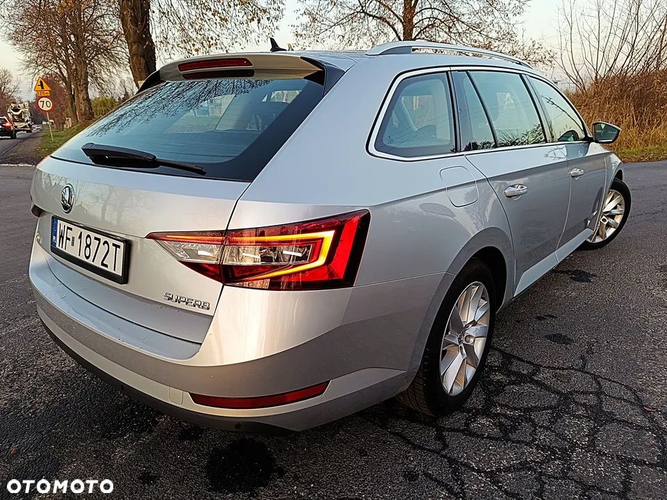 Skoda Superb 2.0 TDI Ambition - 4