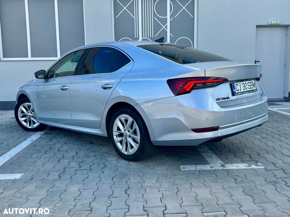 Skoda Octavia 2.0 TDI DSG Premium Edition - 31