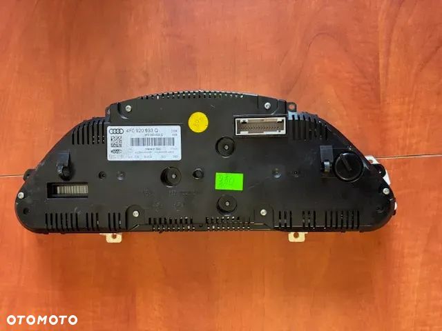 LICZNIK ZEGARY AUDI A6 C6 2.7 3.0 4F0920933Q - 2