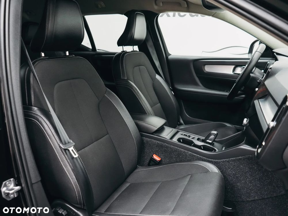 Volvo XC 40 D3 Momentum - 35
