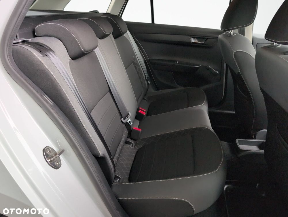 Skoda Fabia 1.0 TSI Ambition - 12