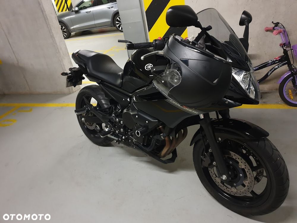Yamaha XJ - 4