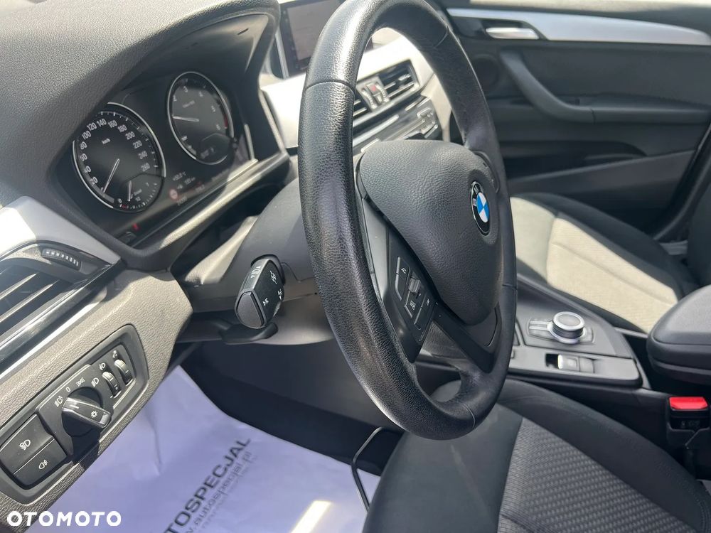 BMW X1 sDrive16d - 19