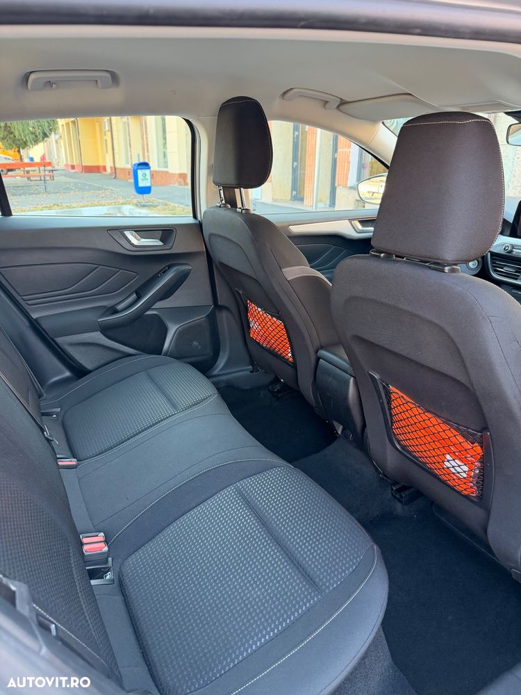Ford Focus 1.0 EcoBoost Hybrid COOL&CONNECT - 10