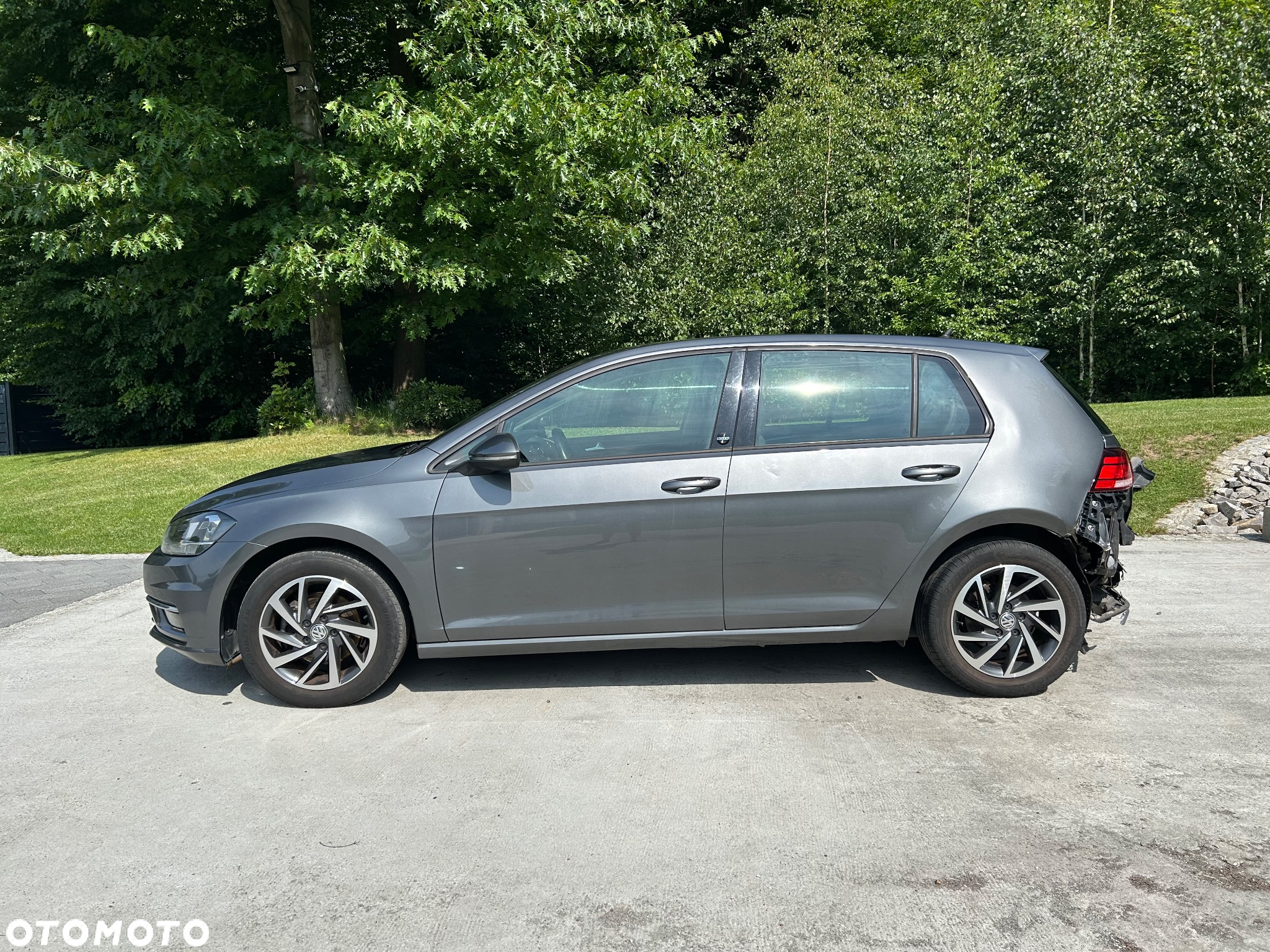 Volkswagen Golf - 4