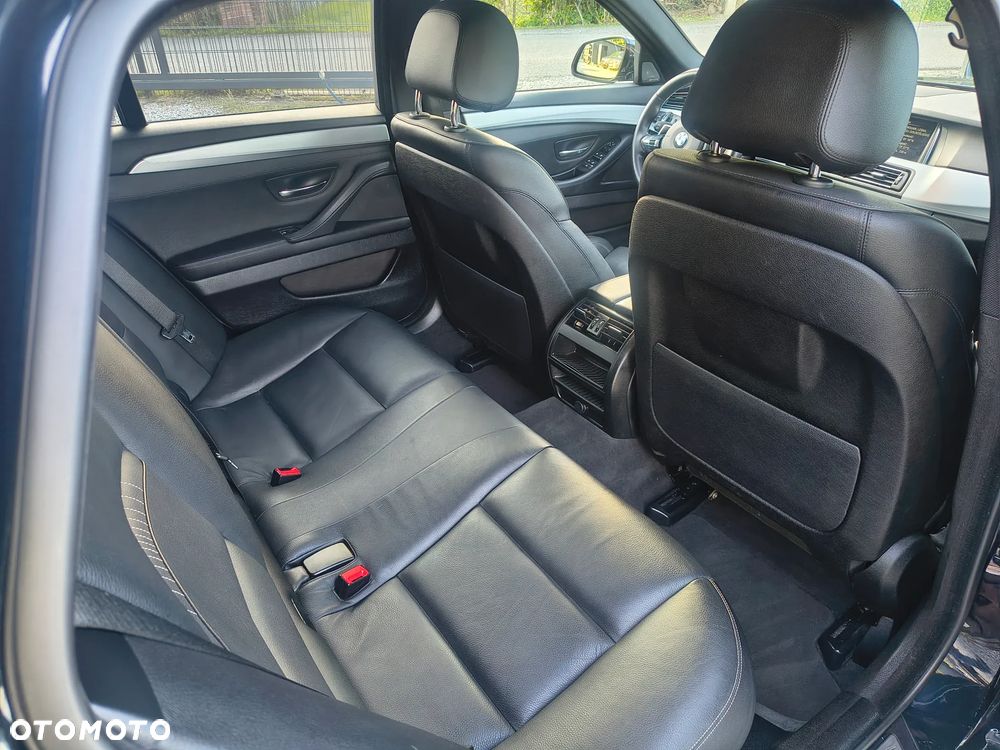 BMW Seria 5 530d Blue Performance Sport-Aut - 27