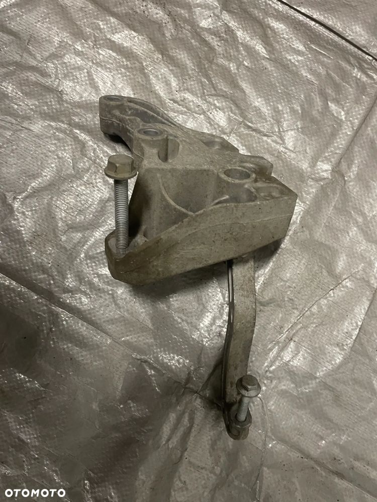 VW SKODA AUDI łapa skrzyni 1k0199117ap