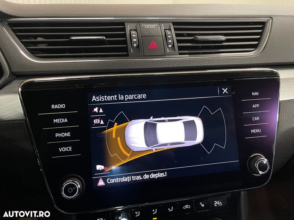 Skoda Superb 2.0 TDI DSG Ambition - 14