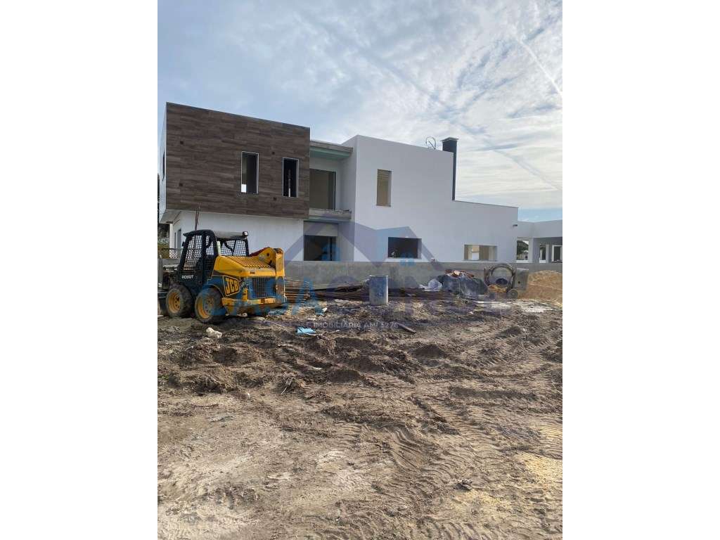 Moradia Isolada V5 Duplex C/Piscina - Grande imagem: 2/43