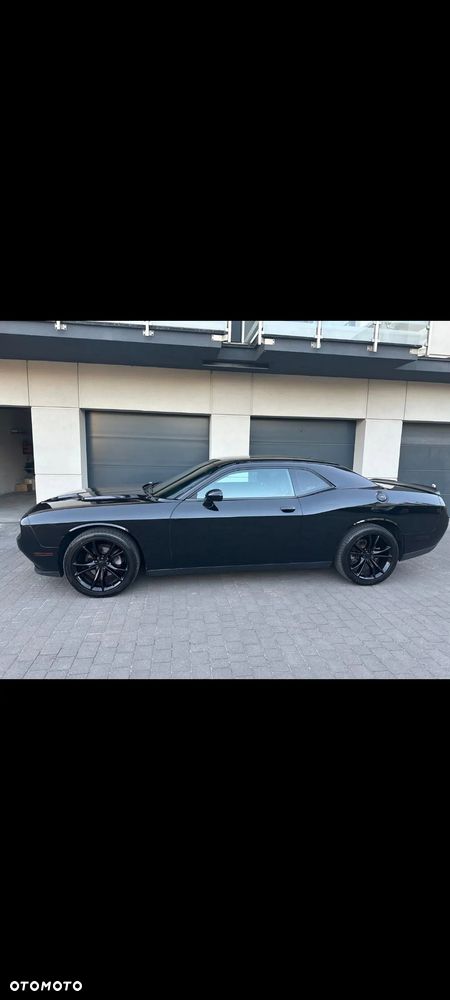 Dodge Challenger - 3