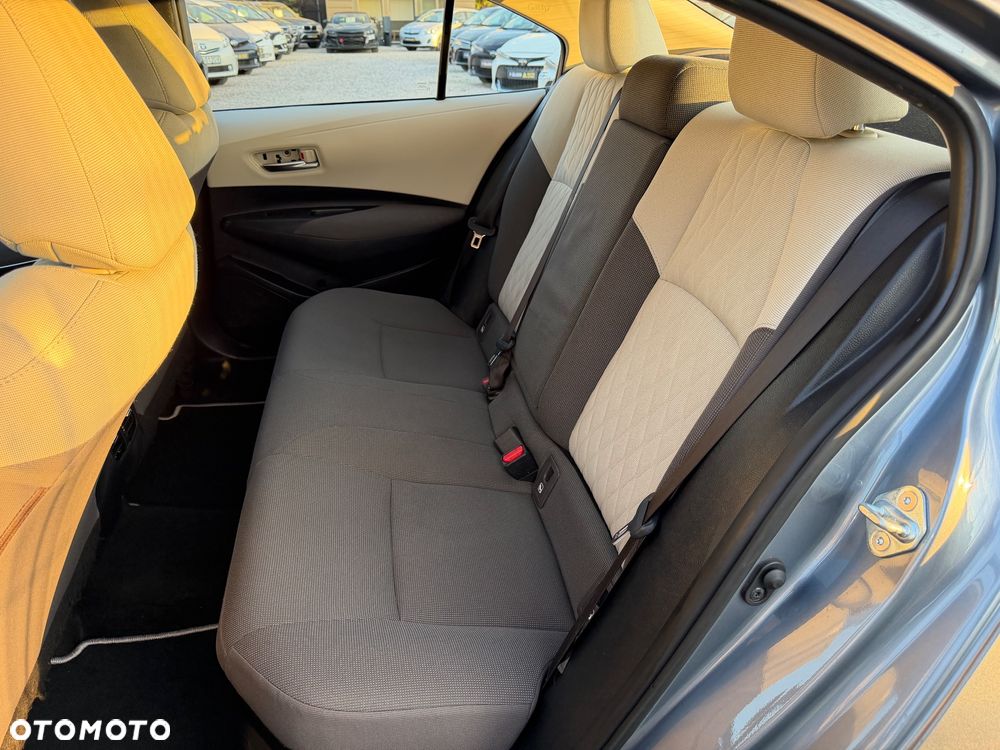 Toyota Corolla 1.8 Hybrid Comfort - 26