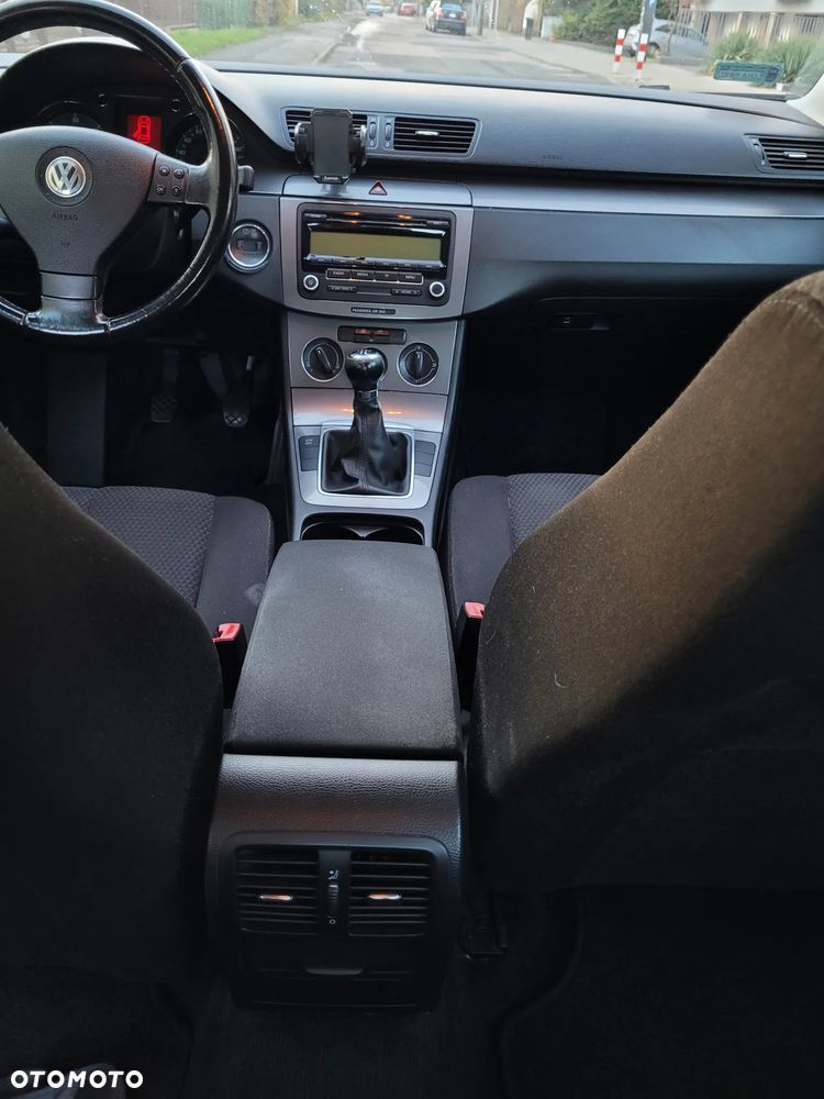 Volkswagen Passat 1.9 TDI Comfortline - 13