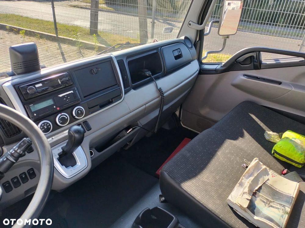 Mitsubishi Canter FUSO 9C18 - 8