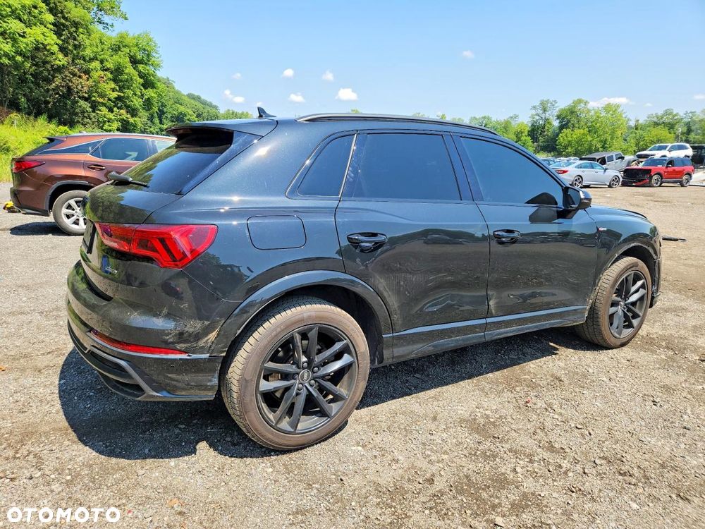Audi Q3 - 4