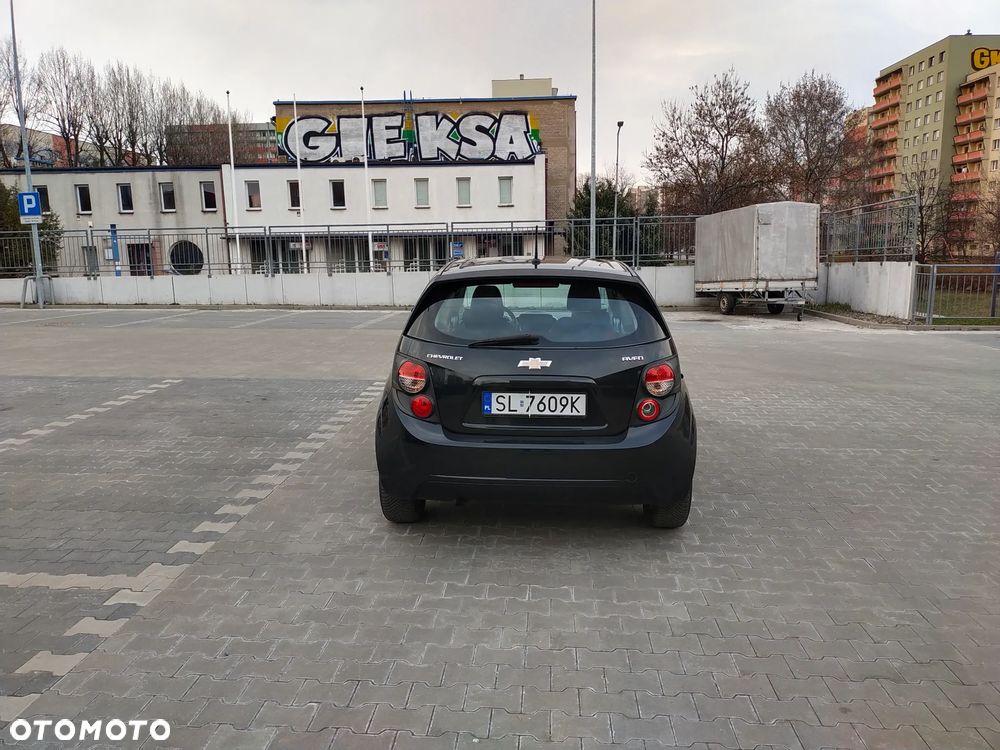 Chevrolet Aveo 1.4 16V LS - 6