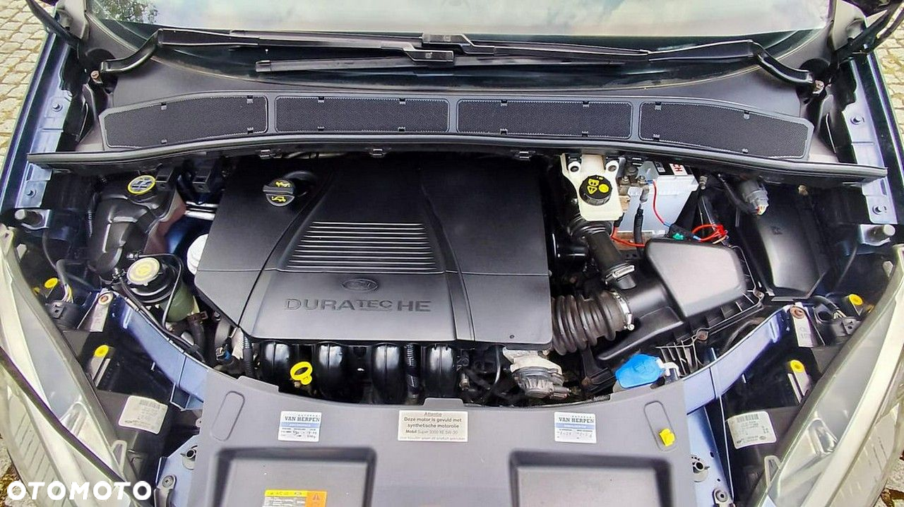 Ford Galaxy - 10