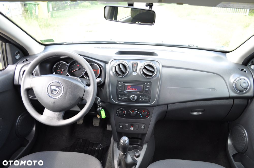 Dacia Sandero 1.2 16V 75 Celebration - 14