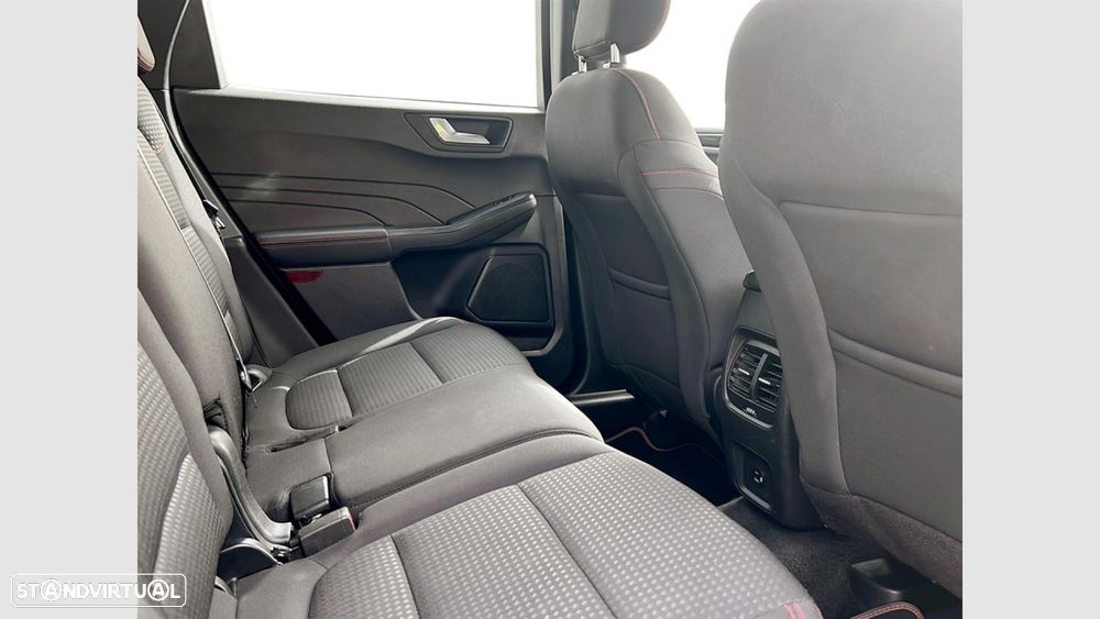 Ford Kuga 1.5 EcoBoost ST-Line - 17