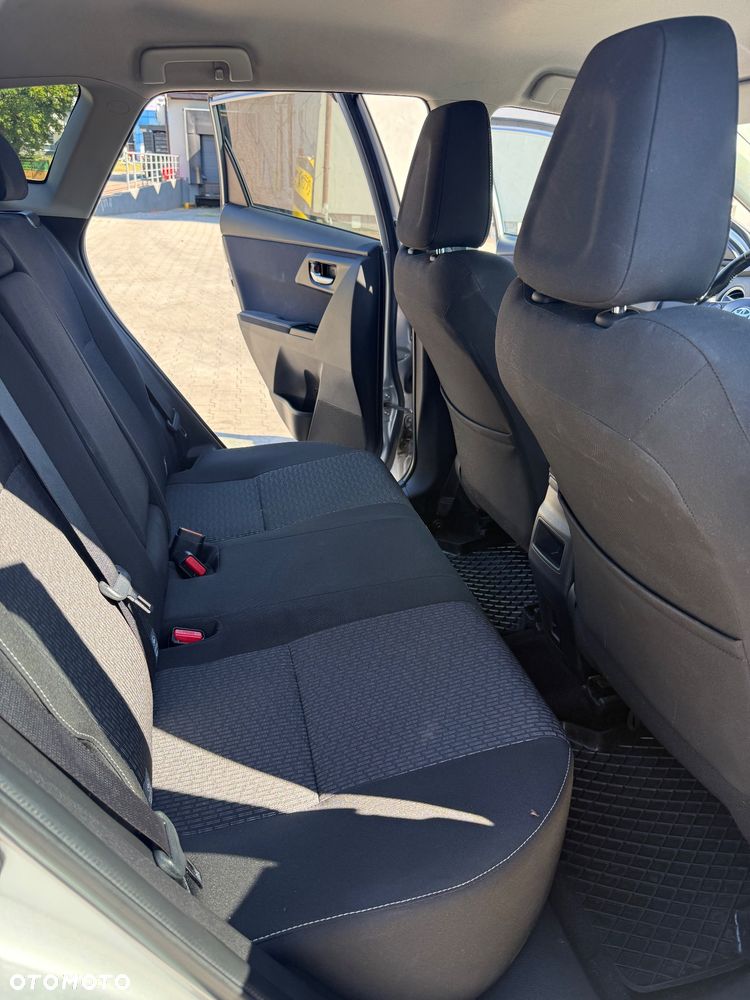 Toyota Auris 1.6 Premium - 22