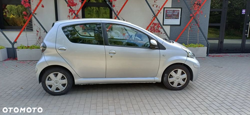 Toyota Aygo - 10