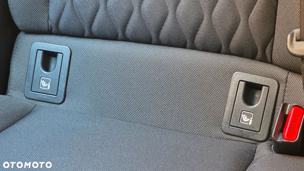 Toyota Corolla 1.8 Hybrid Comfort - 36