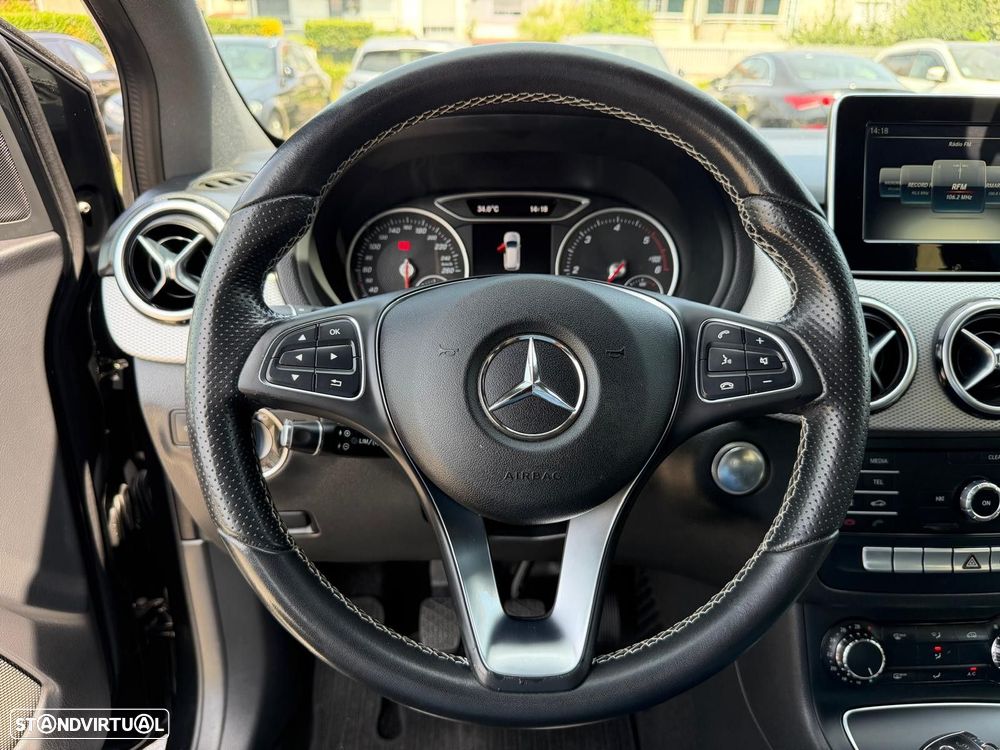 Mercedes-Benz B 180 d Urban - 21