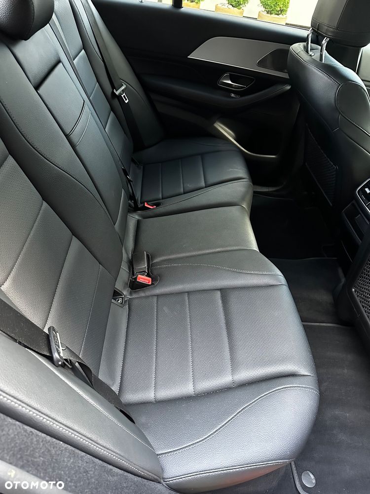Mercedes-Benz GLE 300 d 4Matic 9G-TRONIC AMG Line - 9