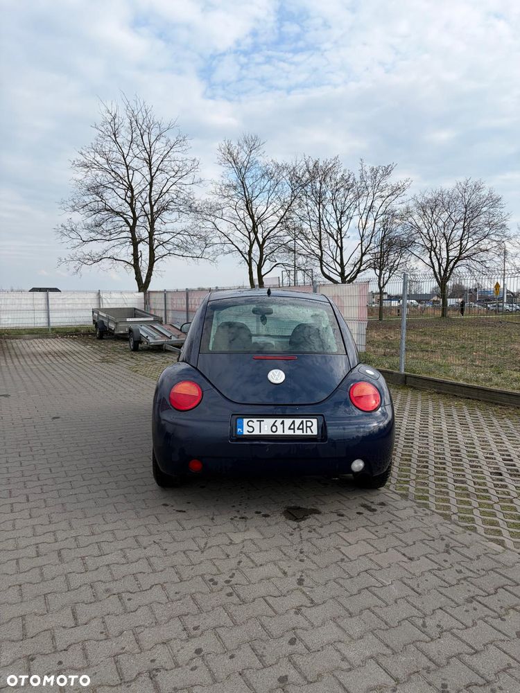 Volkswagen New Beetle 2.0 - 9