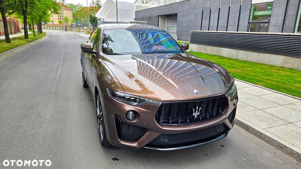 Maserati Levante GTS - 3