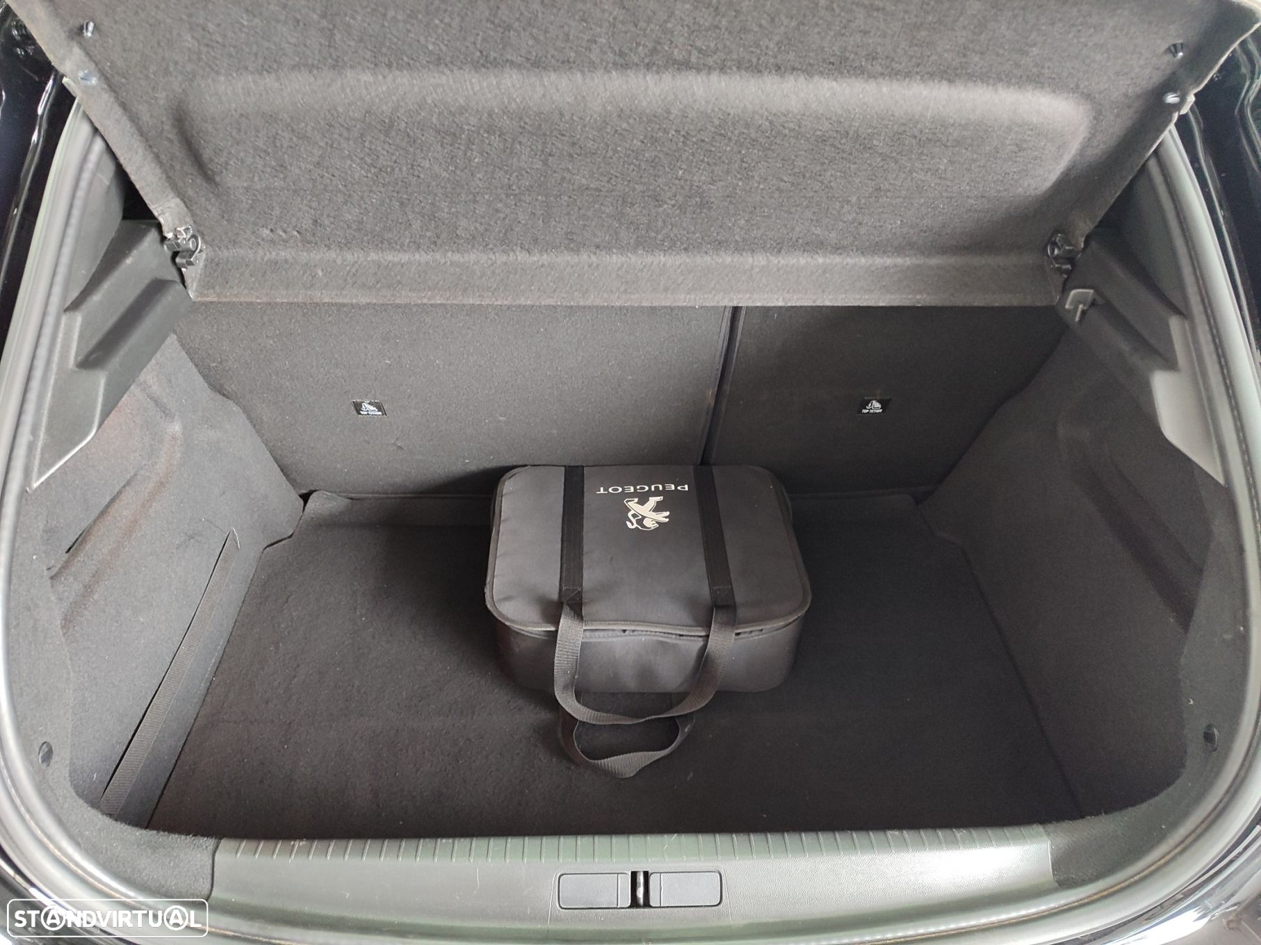 Peugeot e-208 50 kWh GT Line - 40